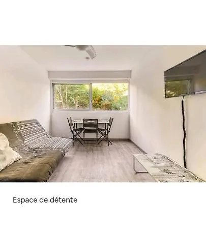 Διαμέρισμα Studio Refait A Neuf